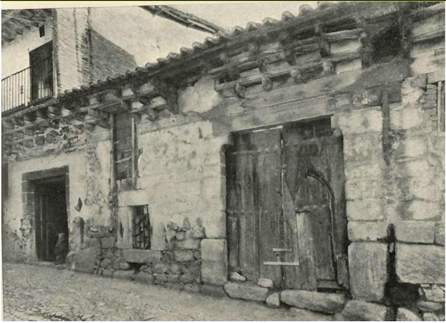 Casa antigua en una calle de Béjar