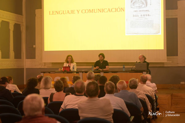 Durante la conferencia